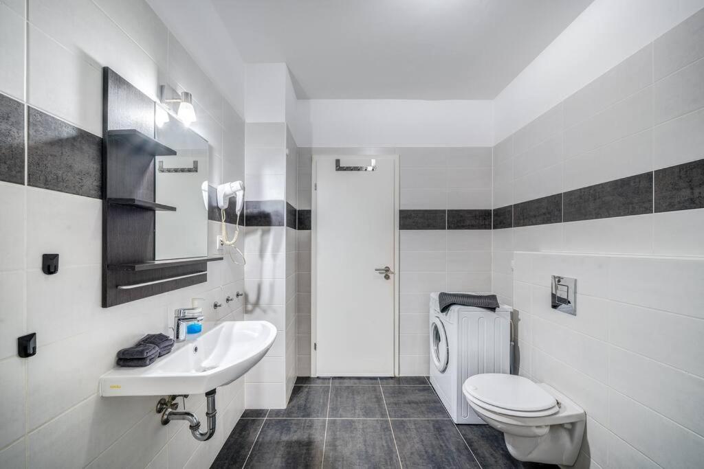 Elagant City Nest Two Budapest Exterior photo